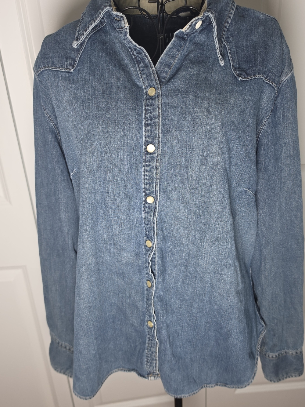 GAP Western Denim Snap Shirt XL Light Wash 100% Cotton